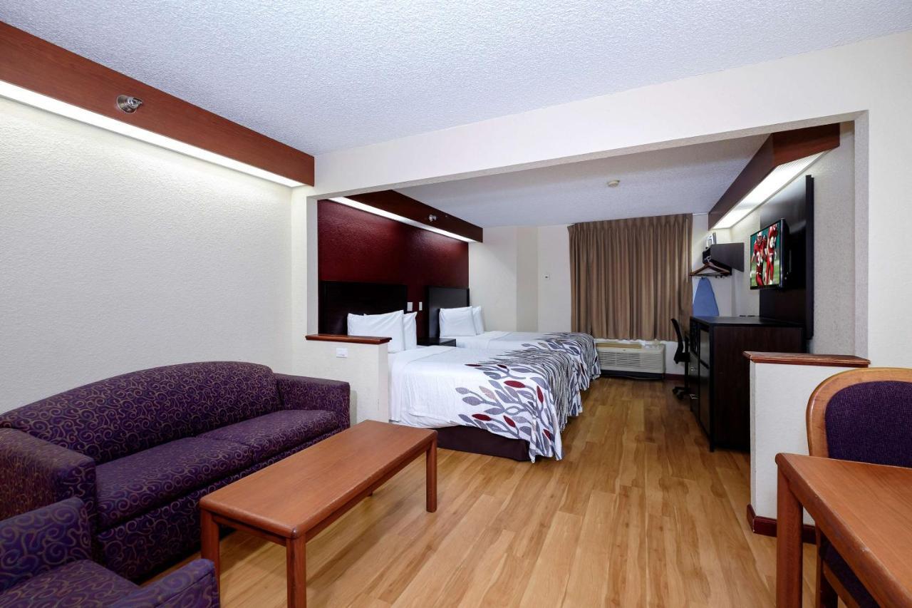 Chesapeake Inn And Suites Lexington Park Patuxent River Naval Air Station California Exterior photo